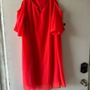 Tacera vibrantly  Cold-Shoulder Coral-Red Shift Dress 2X. $14.00